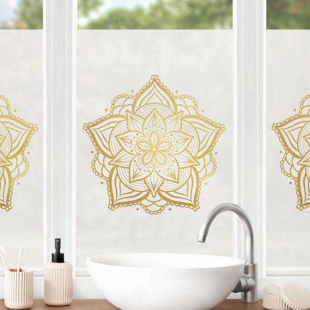 Folia okienna do salonu Ilustracja kwiatu mandali z białego złota