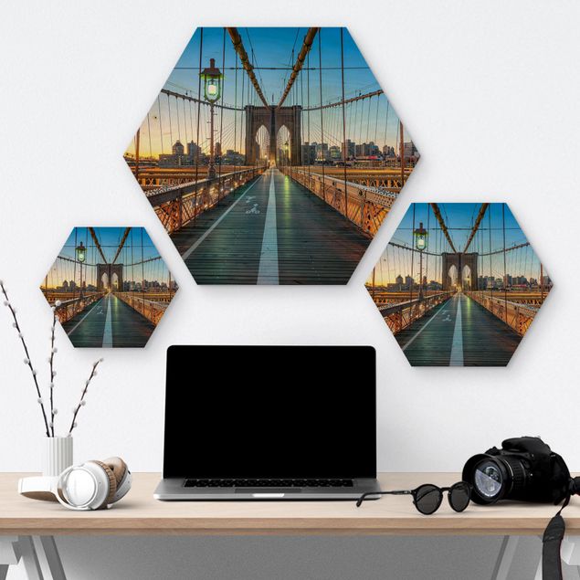 Obraz heksagonalny z drewna - Poranny widok z mostu brooklyńskiego