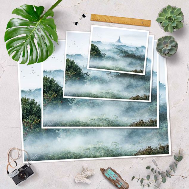 Zielony obraz Poranna mgła nad dżunglą Bagan