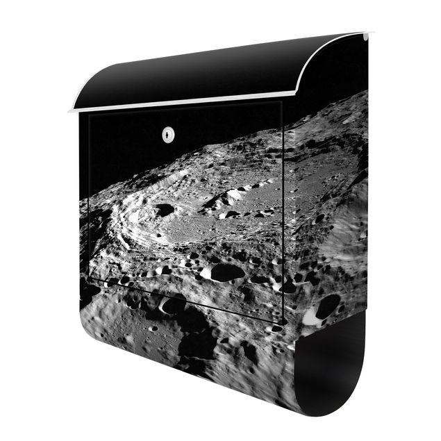 Skrzynka na listy - NASA Fotografia krateru księżycowego