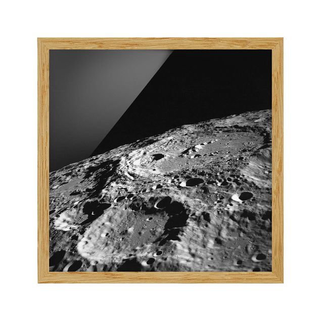 Obrazy w ramie do łazienki NASA Fotografia krateru księżycowego