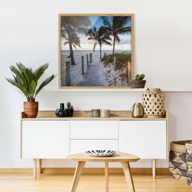 Obrazy w ramie do łazienki Drzewa palmowe przy promenadzie do oceanu