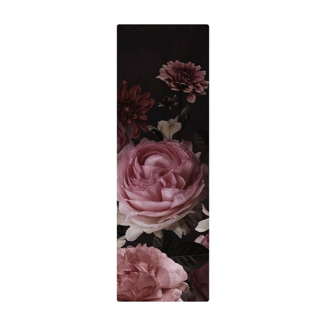 Mata korkowa - Różowe kwiaty na czarnym tle Vintage