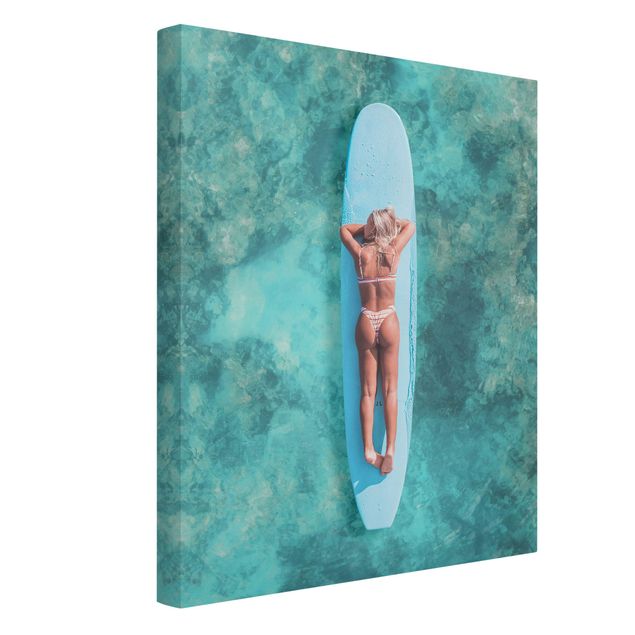 Obrazy krajobraz Surfer Girl With Blue Board