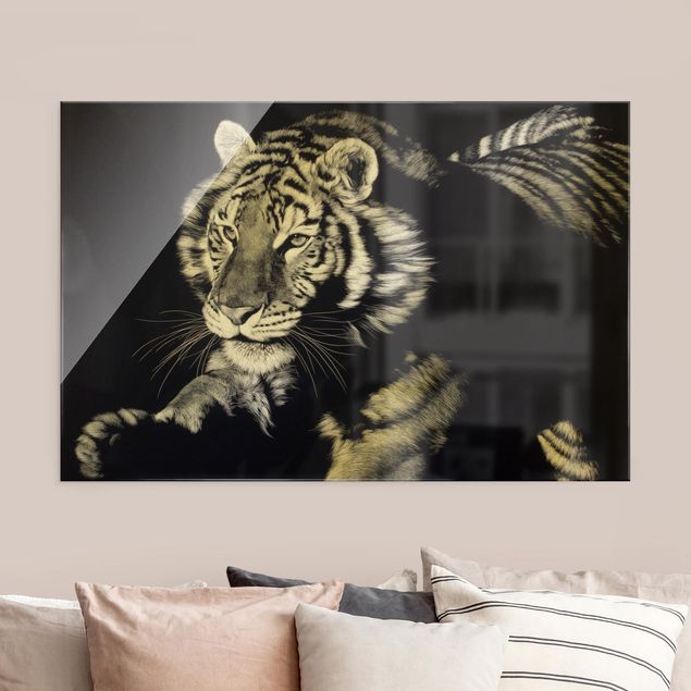 Obrazy na szkle poziomy Tygrys w świetle słonecznym na tle czarnego nieba