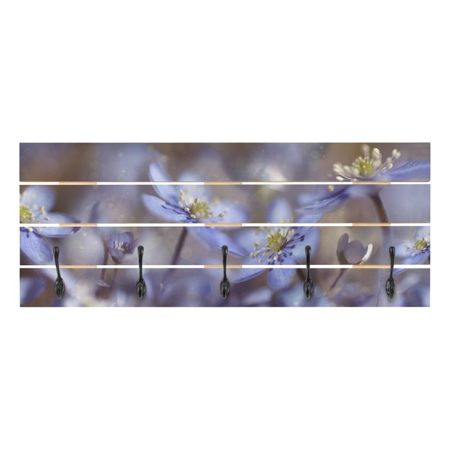 Wieszak ścienny - Anemony w kolorze niebieskim